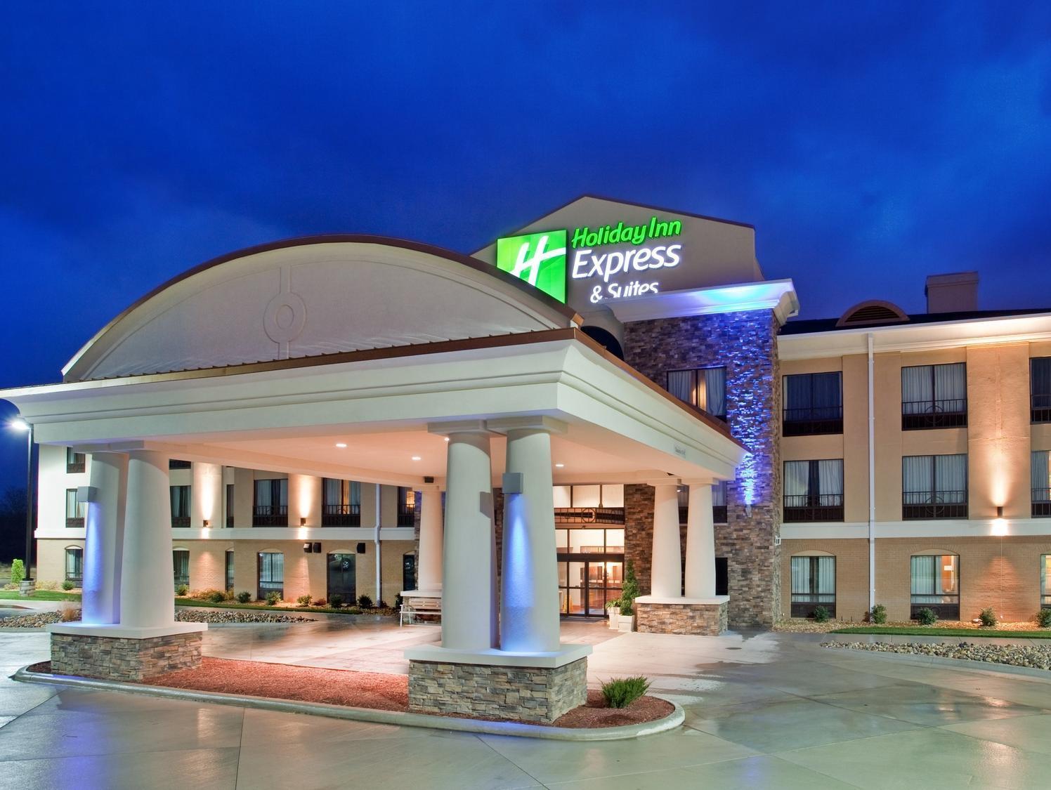 Holiday Inn Express Hotel And Suites Saint Robert By Ihg Ngoại thất bức ảnh